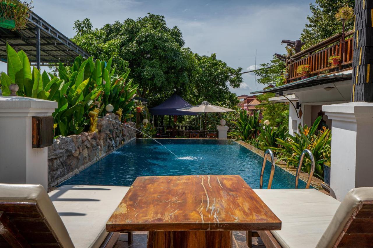 Antonios Villa Hotel Siem Reap Extérieur photo